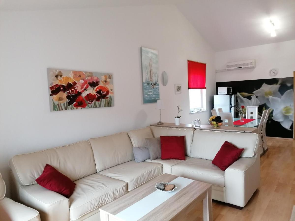 Apartment Pasa Medulin Exteriör bild
